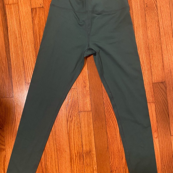 Reformation Ecostretch set small - Picture 5 of 9